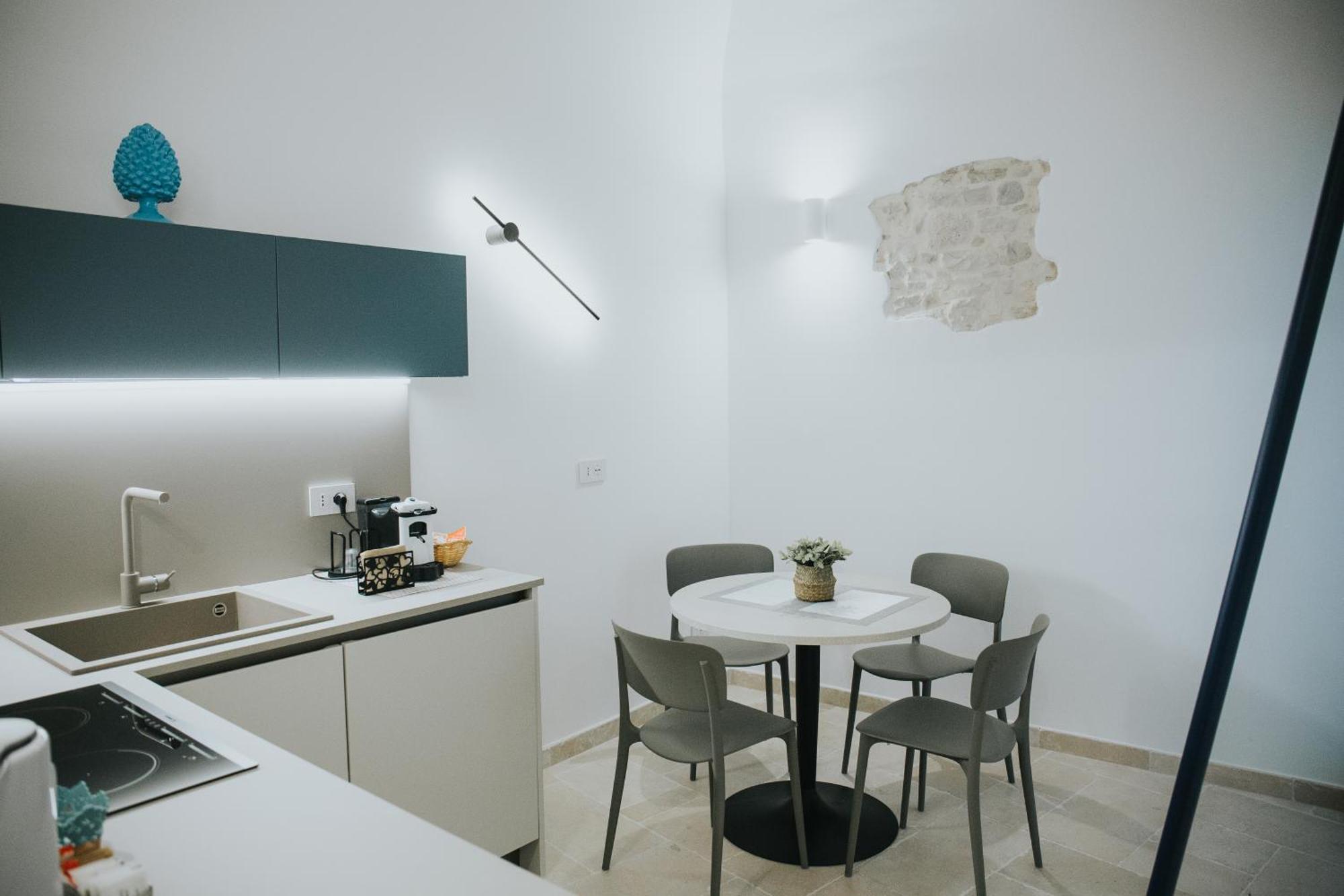 Blu Marina Apartment ジョヴィナッツォ エクステリア 写真